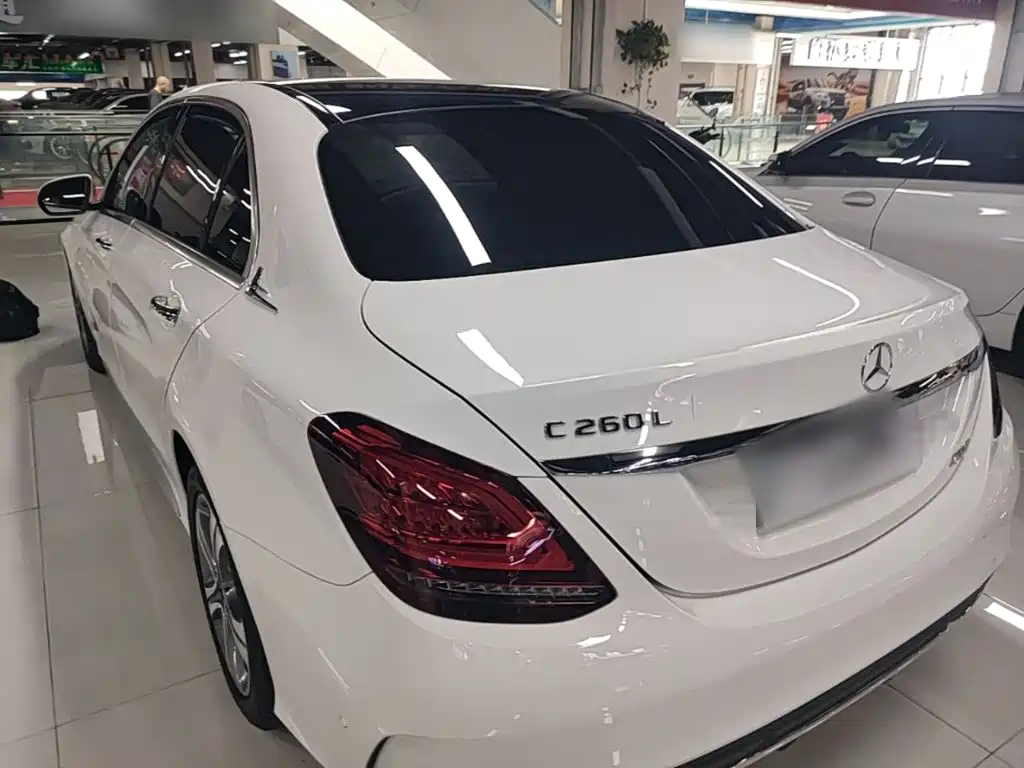 Mercedes-Benz C-Class 2021