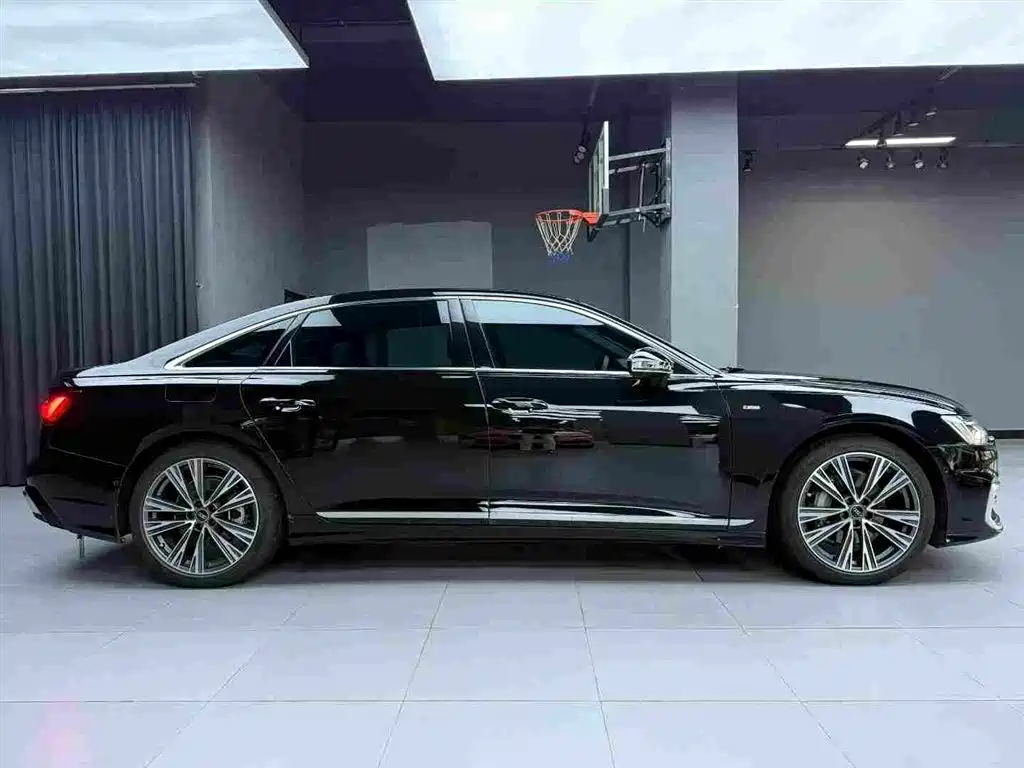 Audi A6L 2025