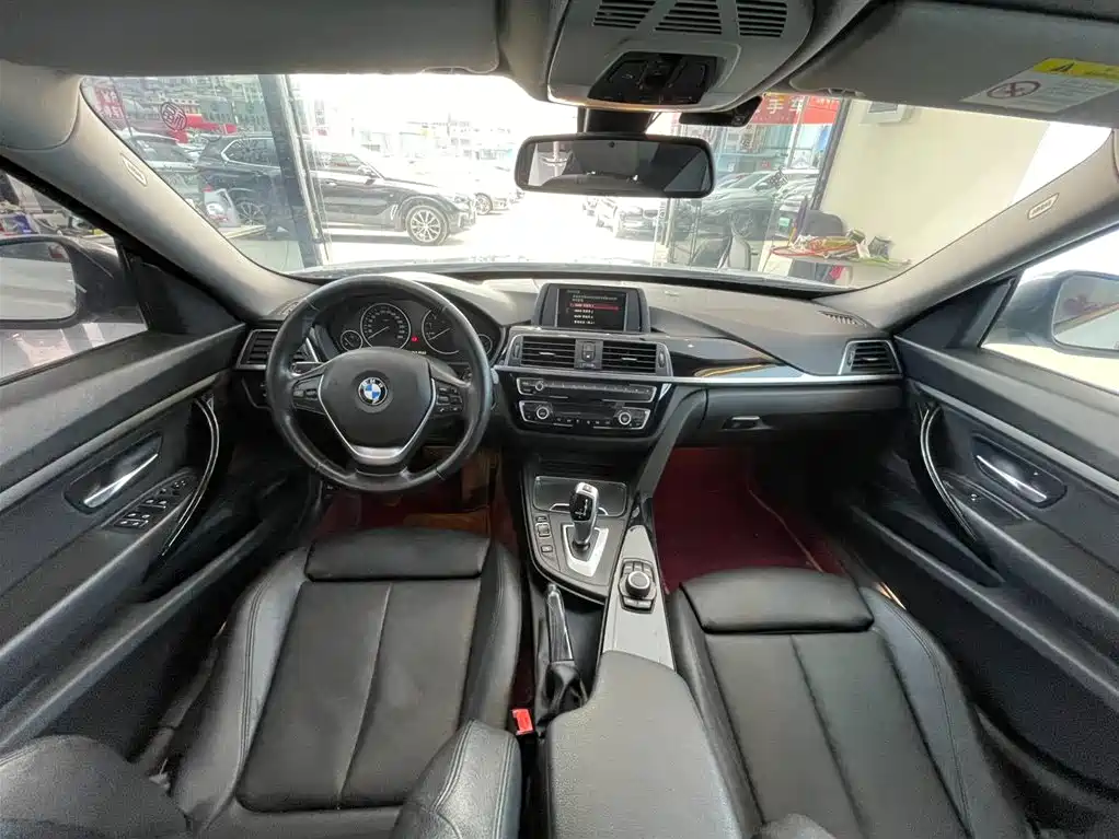 BMW 3 Series GT 2018 — фото 14