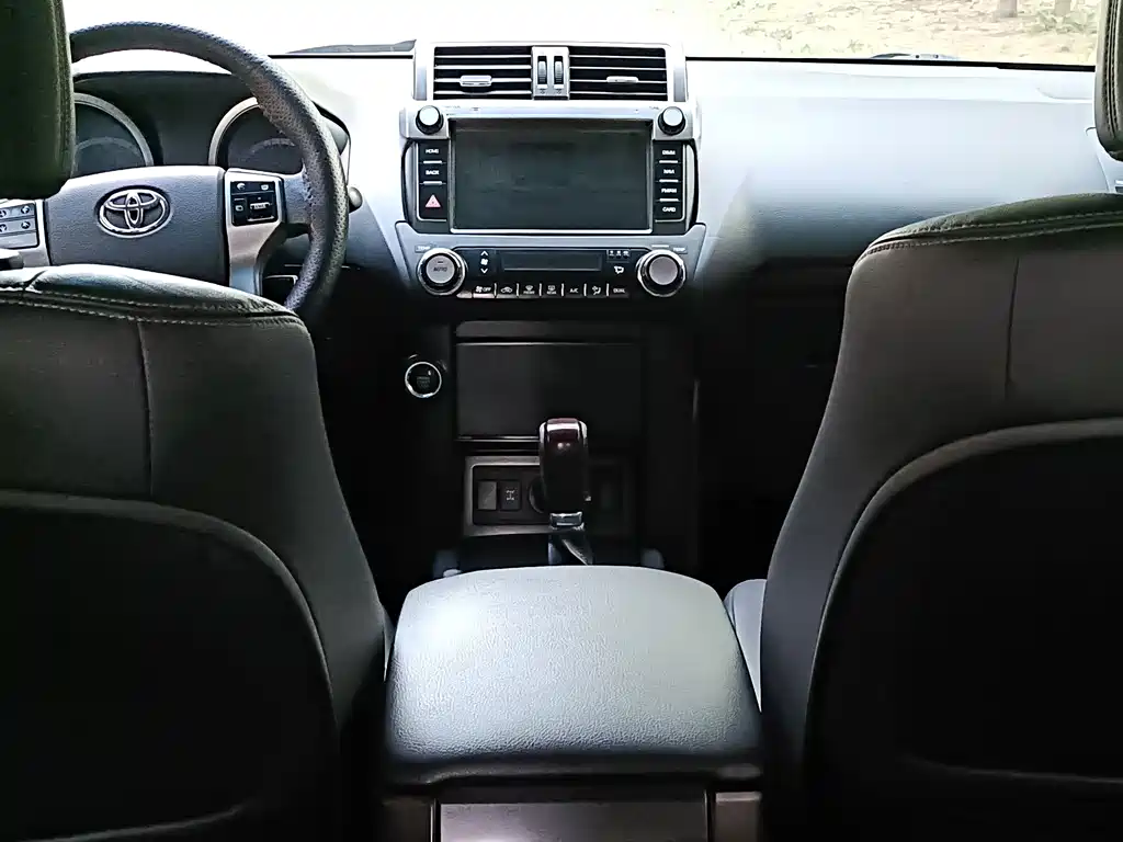 Toyota Prado 2017 — фото 13