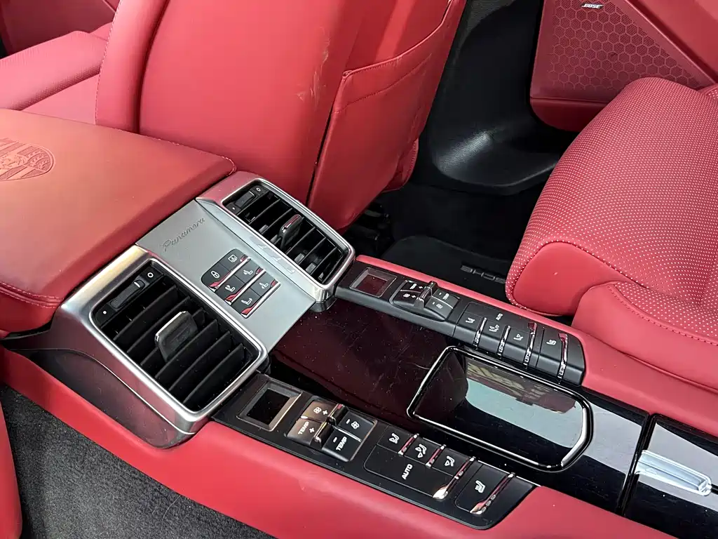 Porsche Panamera 2017 — фото 12
