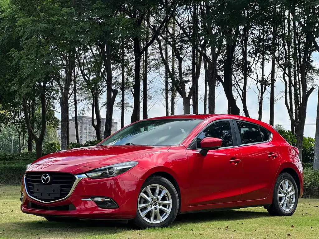Mazda 3 Axela 2017 — фото 10