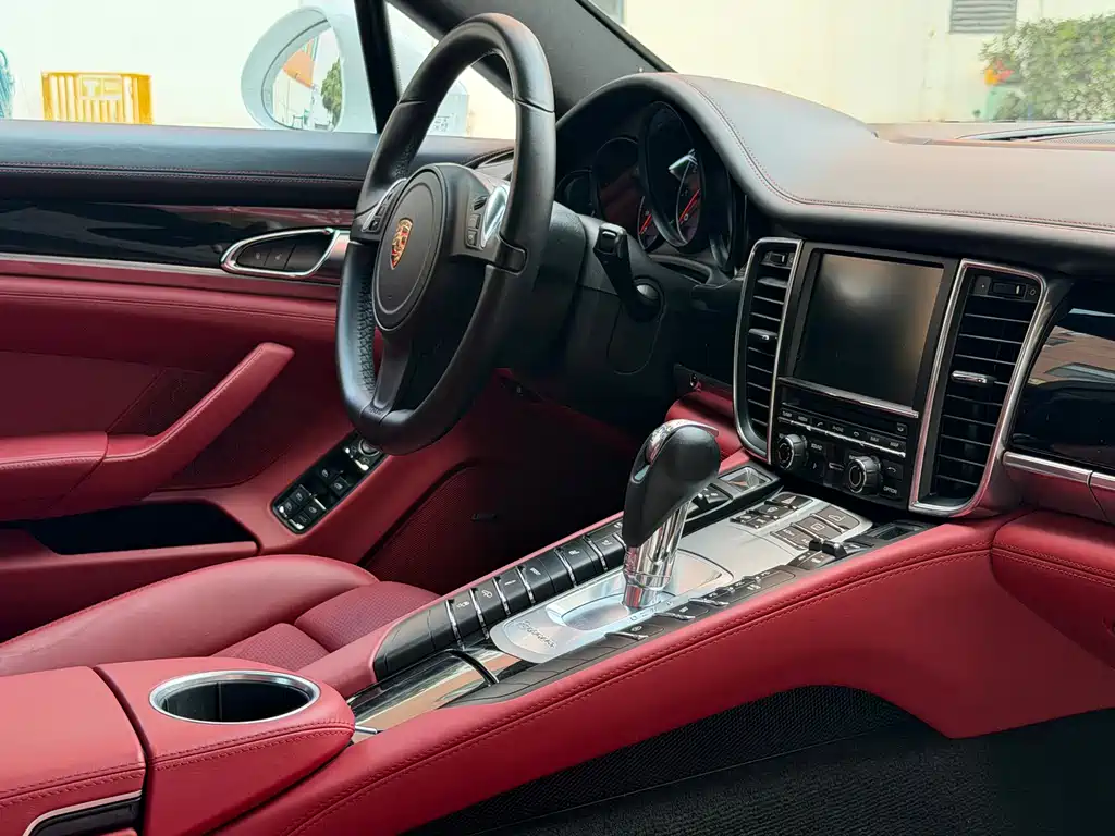 Porsche Panamera 2016 — фото 11