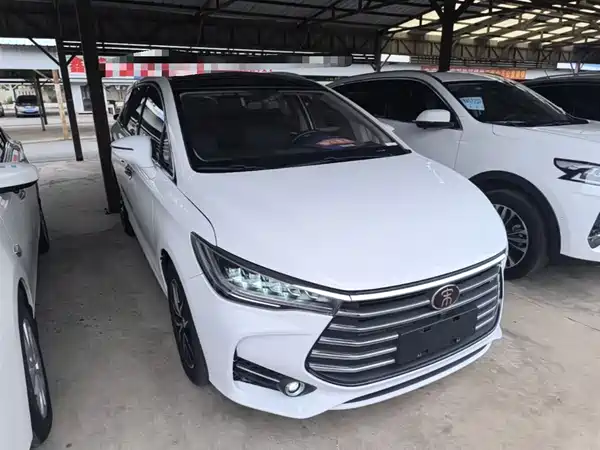 BYD Song MAX 2017
