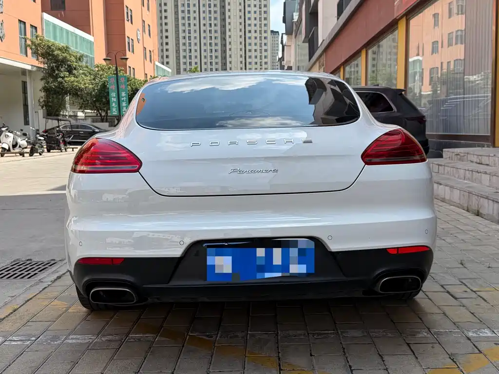 Porsche Panamera 2016 — фото 16
