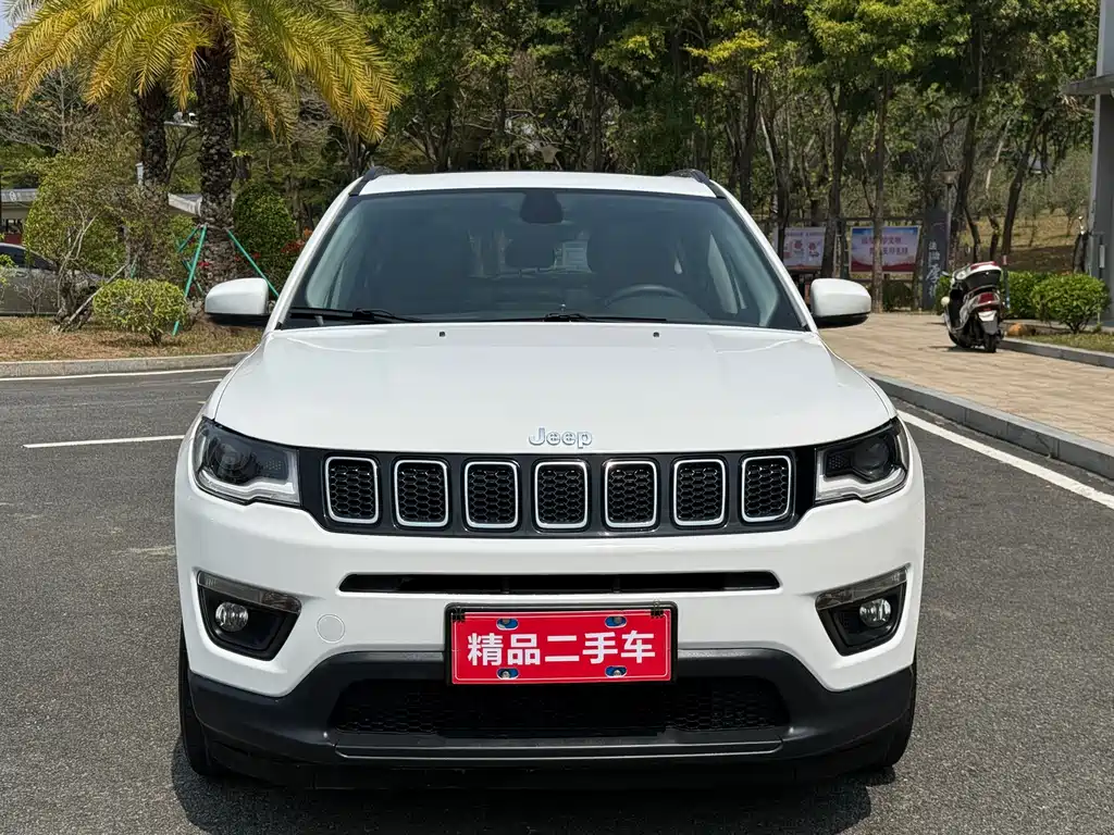 Jeep Compass 2017 — фото 2
