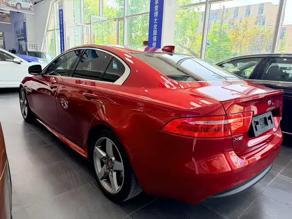 Jaguar XE 2017