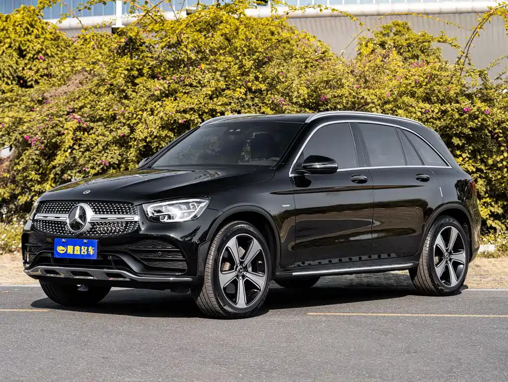 Mercedes-Benz GLC 2022 — фото 1