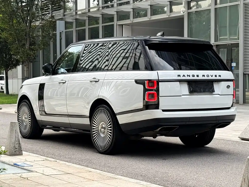 Land Rover Range Rover 2019 — фото 9
