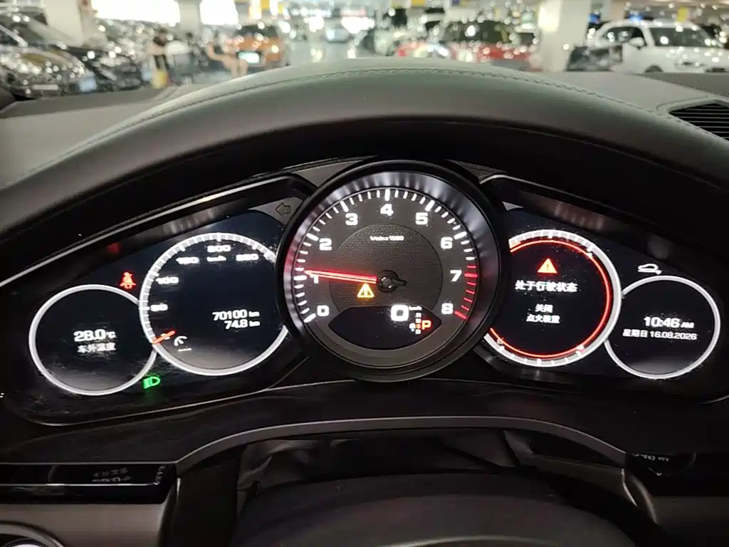 Porsche Cayenne 2021 — фото 12