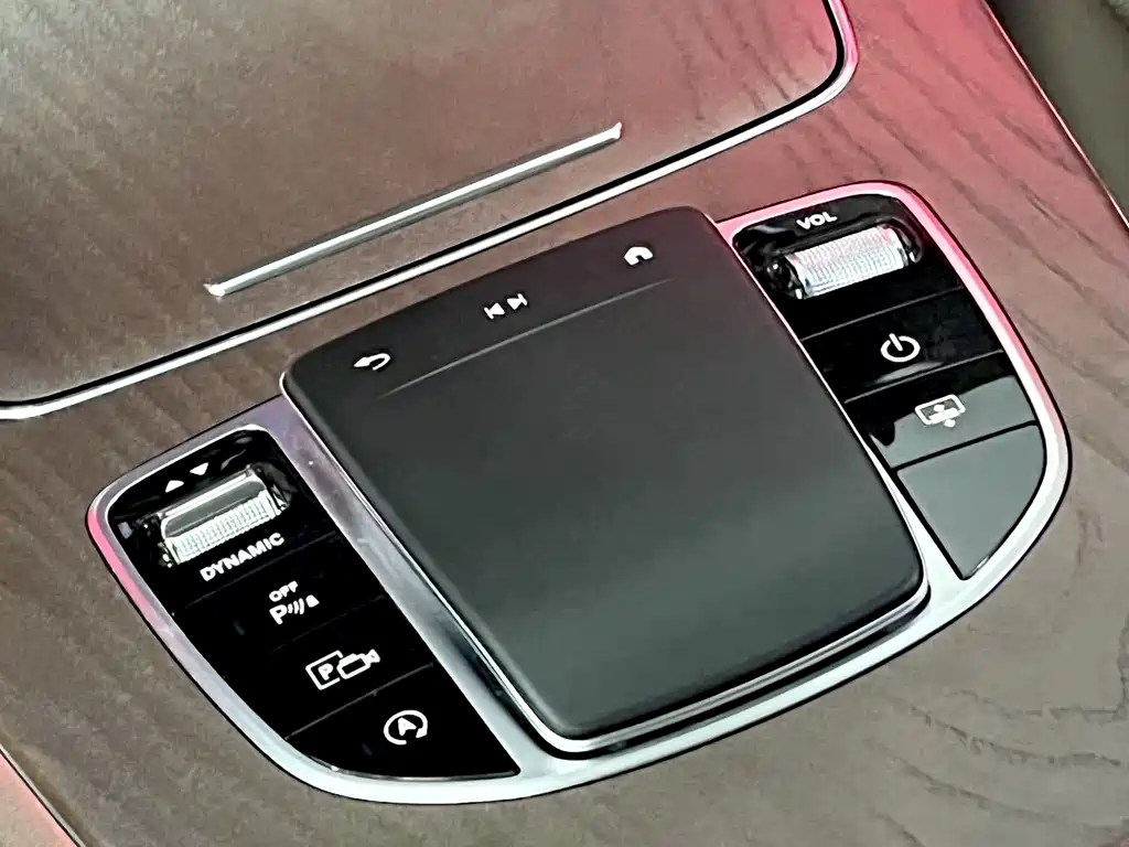 Mercedes-Benz E-Class 2022 — фото 10