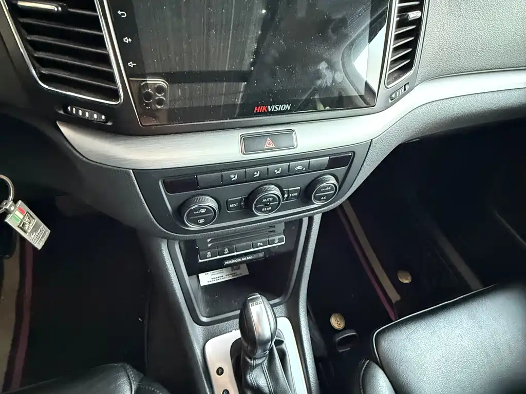 Volkswagen Sharan 2017 — фото 22