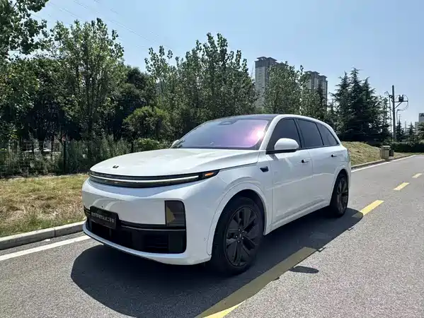 Li Auto L7 2023