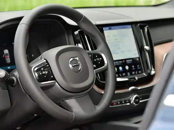 Volvo XC60 2023