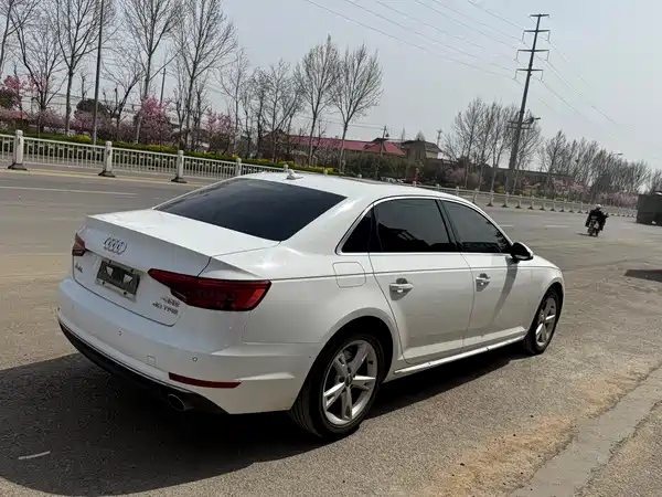 Audi A4L 2017