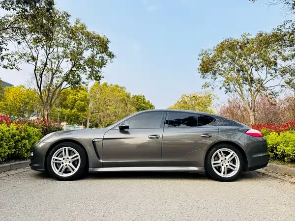 Porsche Panamera 2010