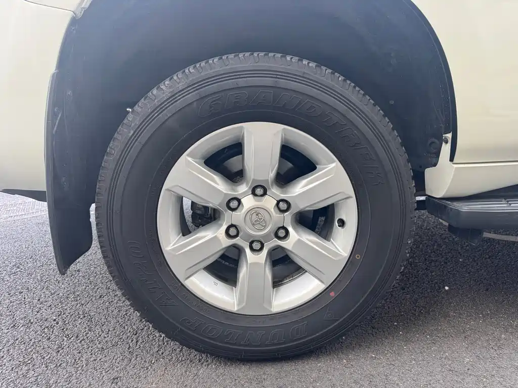Toyota Prado 2017 — фото 26