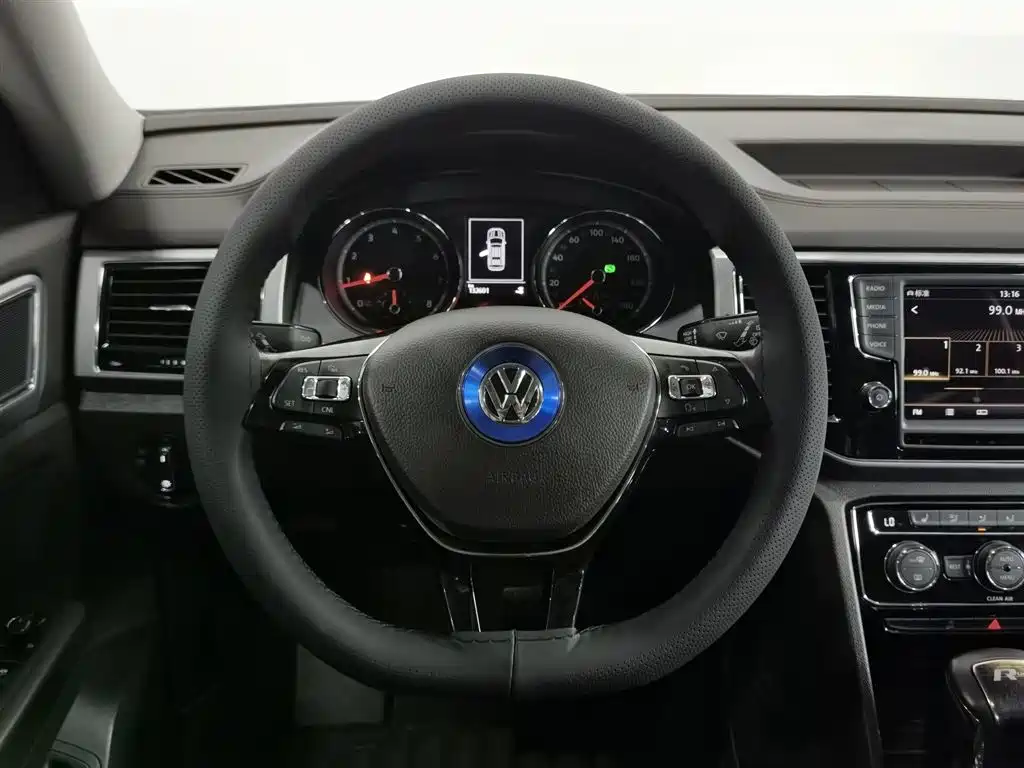 Volkswagen Teramont 2017 — фото 11