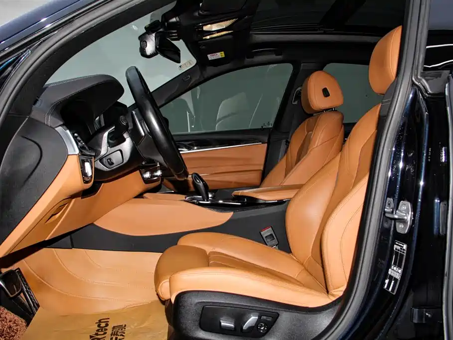 BMW 6 Series GT 2022 — фото 12
