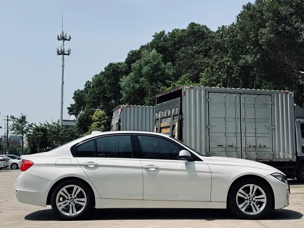 BMW 3 Series 2013 — фото 8
