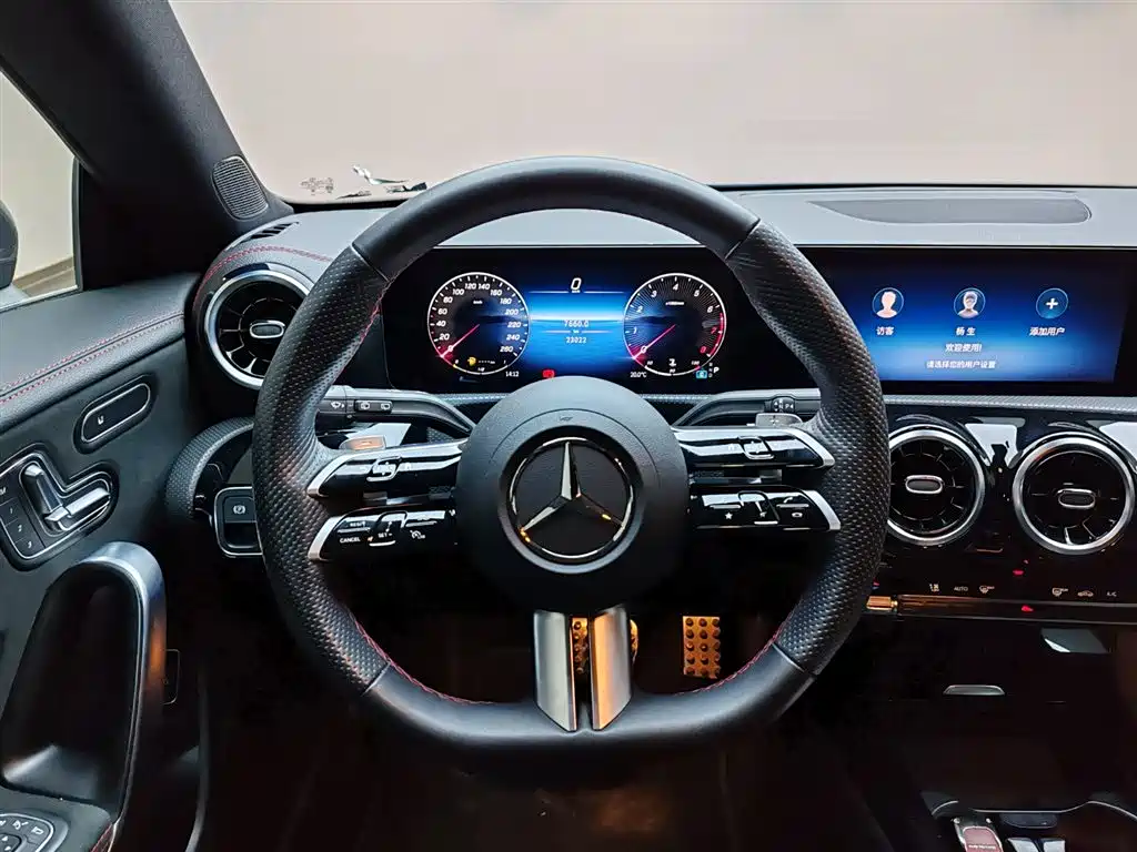 Mercedes-Benz CLA 2025 — фото 13