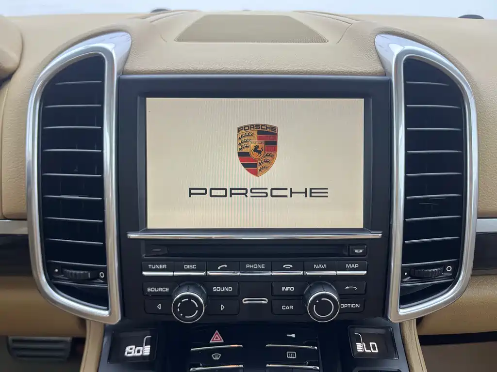 Porsche Cayenne 2011 — фото 9