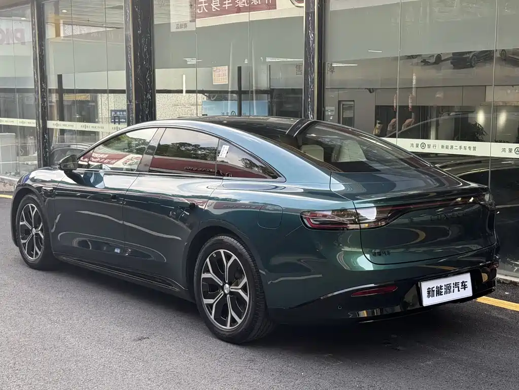 Luxeed Zhijie S7 2025