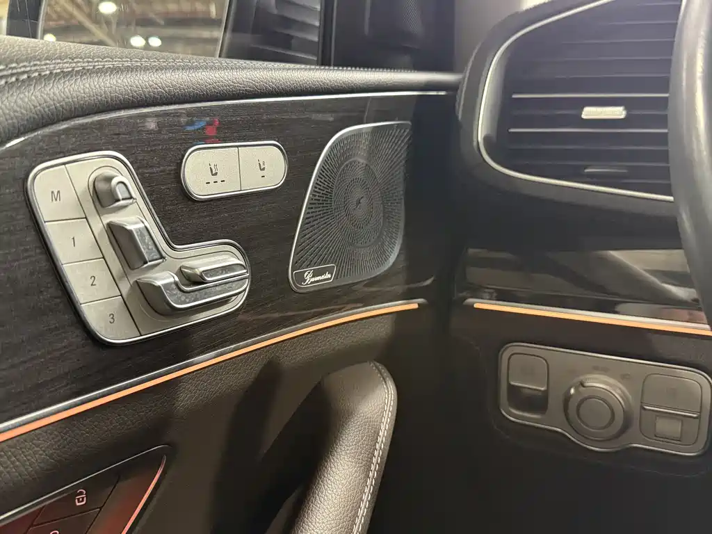 Mercedes-Benz GLS 2021 — фото 20