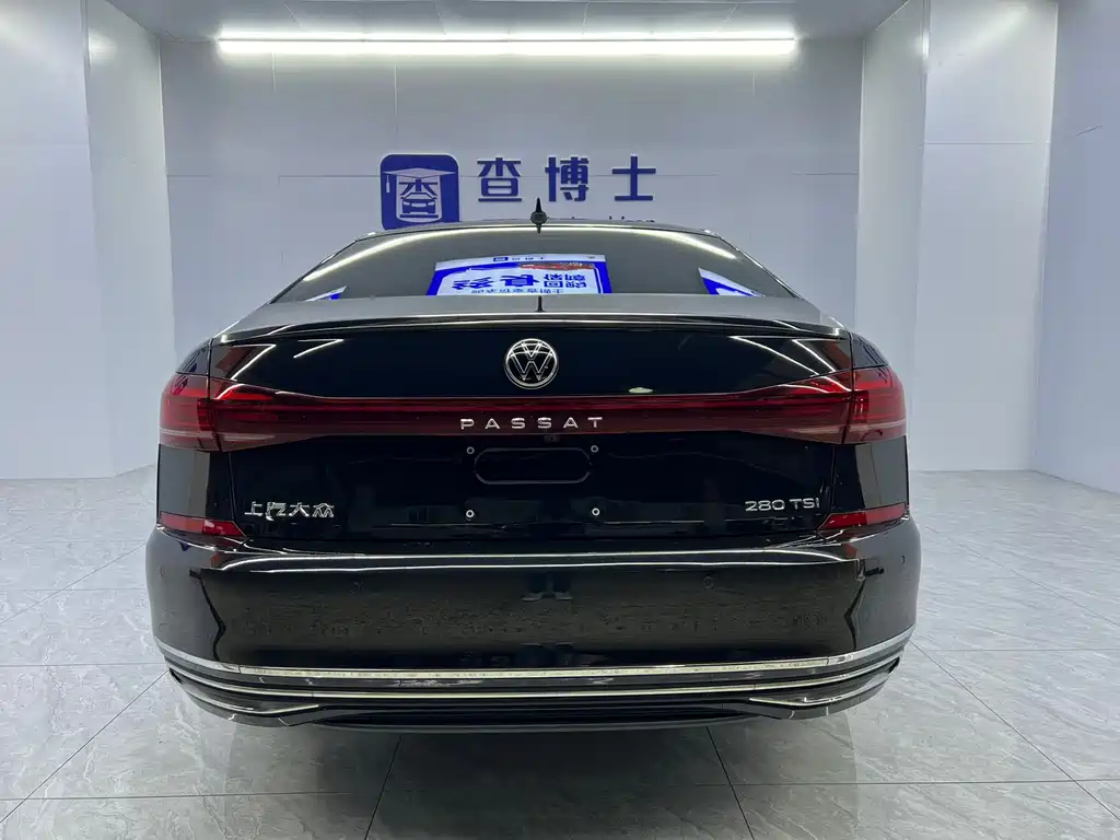 Volkswagen Passat 2023 — фото 17