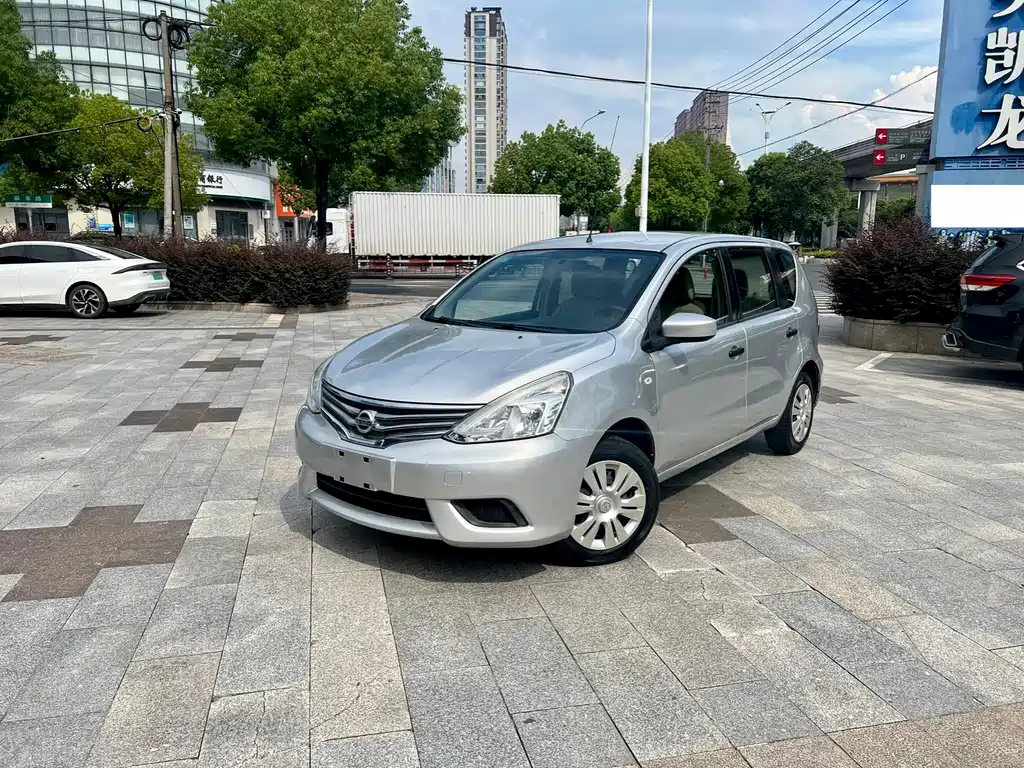 Nissan Livina 2017