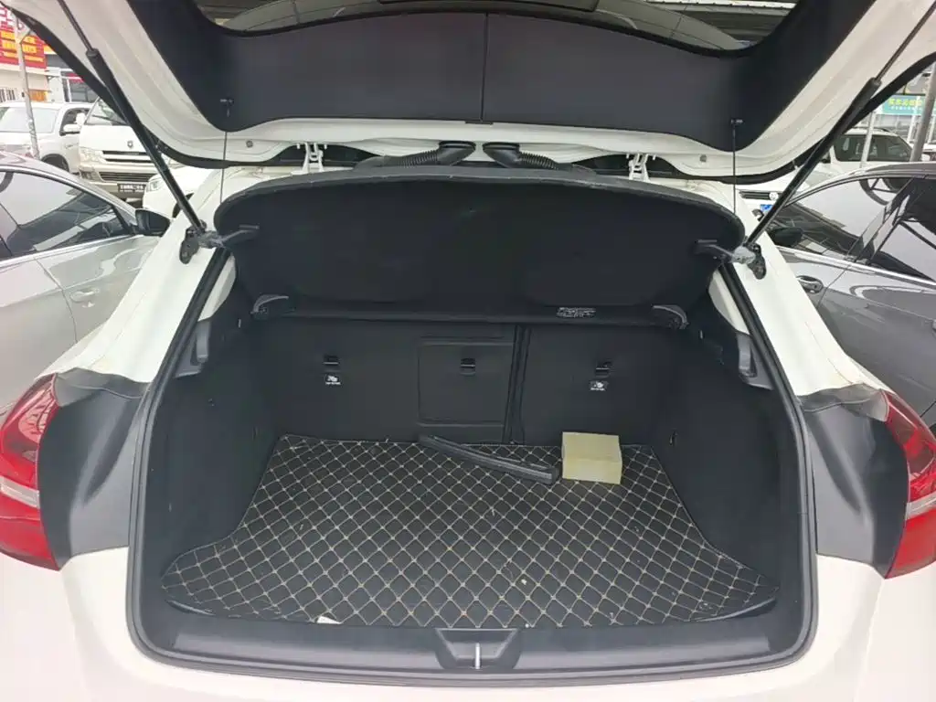 Mercedes-Benz GLA 2017 — фото 19