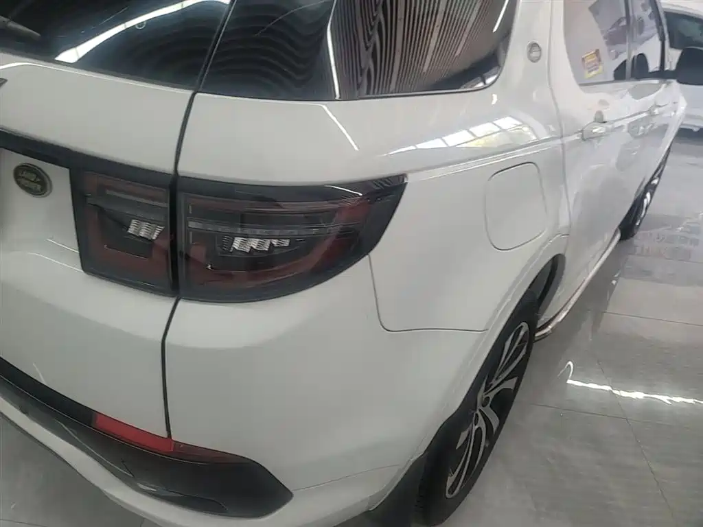 Land Rover Discovery Sport 2021 — фото 8
