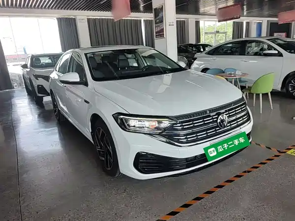 Volkswagen Sagitar 2023