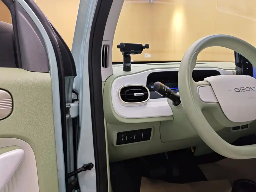 Geely Galaxy Panda 2026 — фото 12