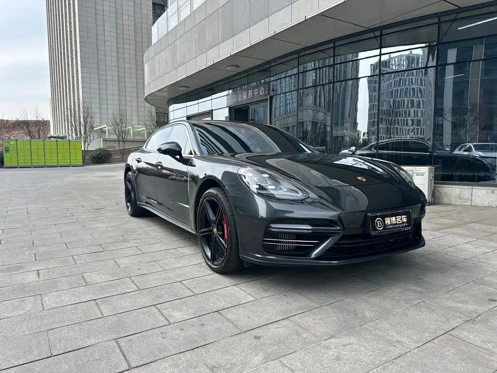 Porsche Panamera 2019 — фото 3