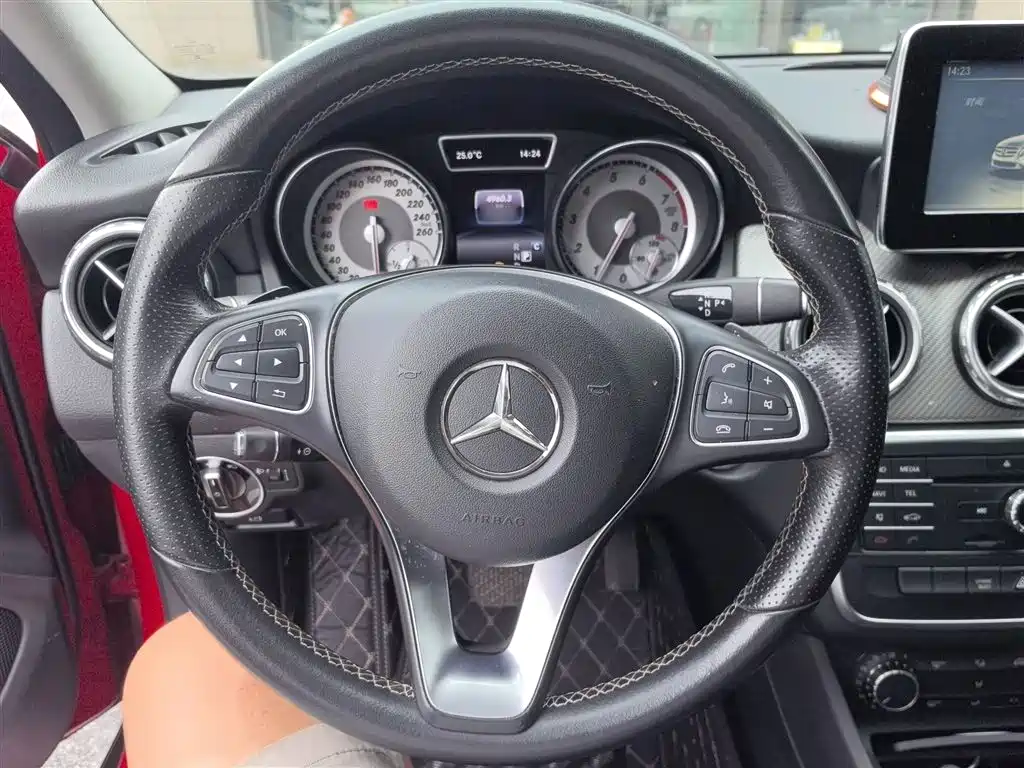 Mercedes-Benz GLA 2017 — фото 4