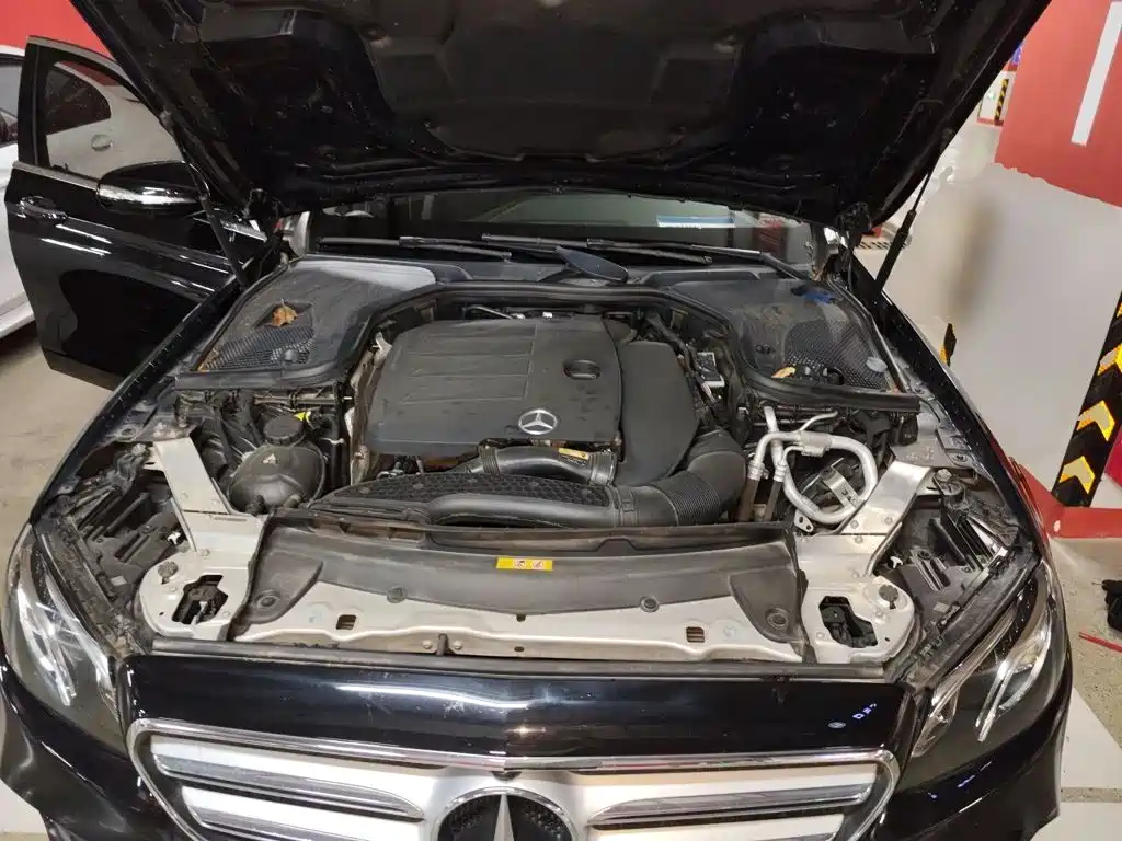 Mercedes-Benz E-Class 2020 — фото 11