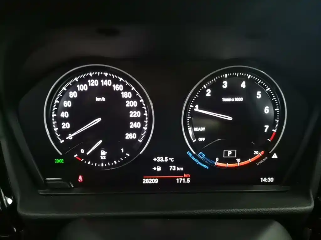 BMW 1 Series 2023 — фото 12