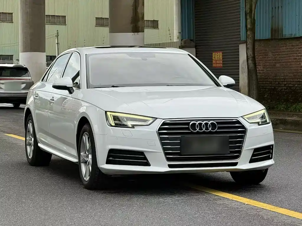 Audi A4L 2018 — фото 4