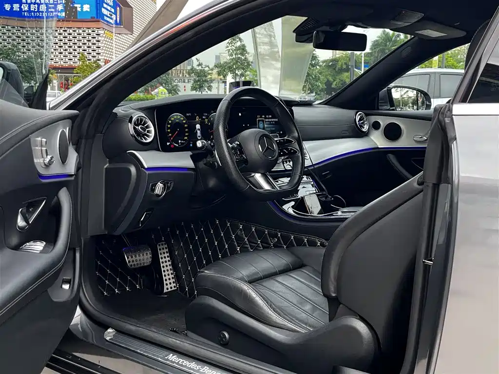 Mercedes-Benz E-Class 2023 — фото 12
