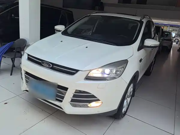 Ford Kuga 2015