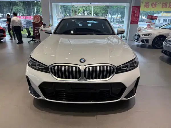 BMW 3 Series 2023