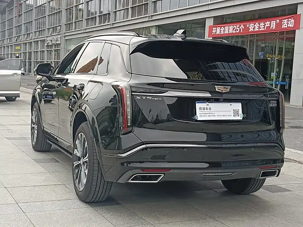 Cadillac XT5 2024 — фото 6