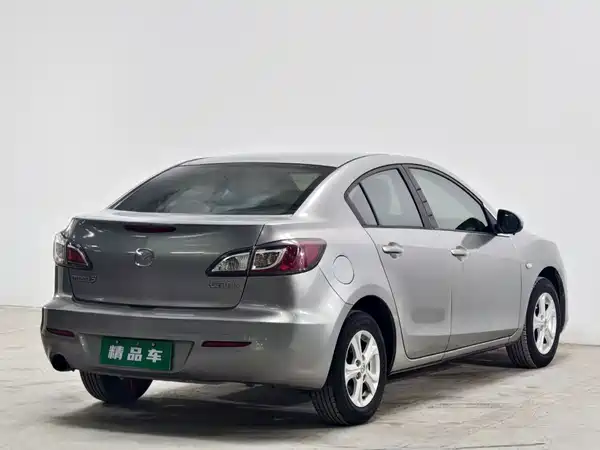Mazda 3 Xingcheng 2012