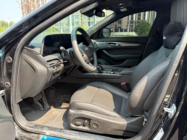 Cadillac CT5 2026