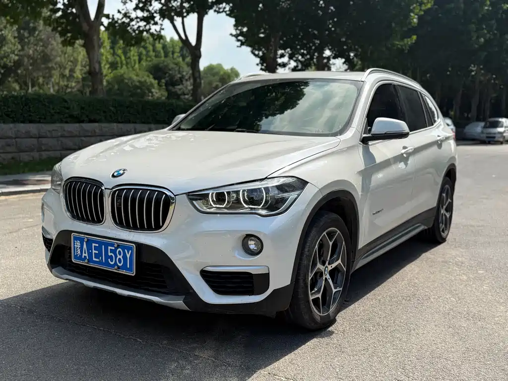 BMW X1 2018 — фото 1