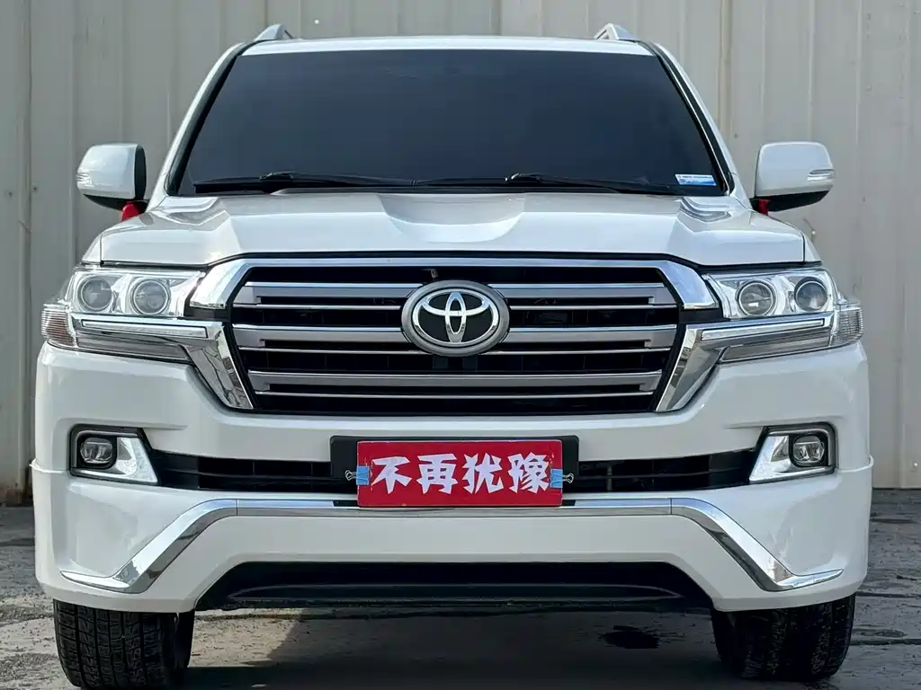 Toyota Land Cruiser 2013 — фото 2
