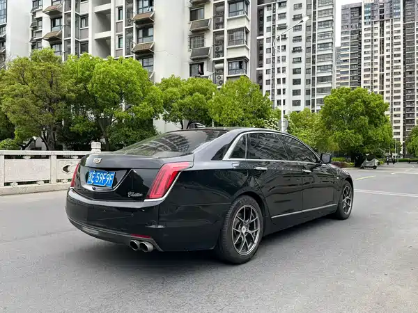 Cadillac CT6 2017