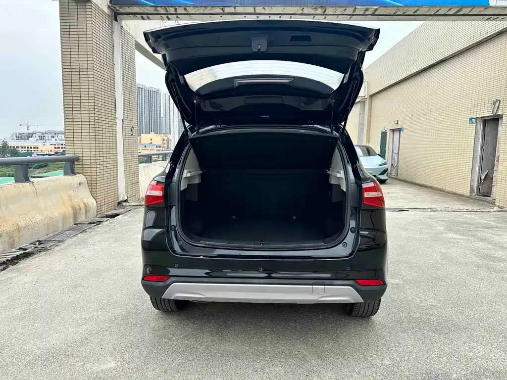Roewe RX3 2019 — фото 14