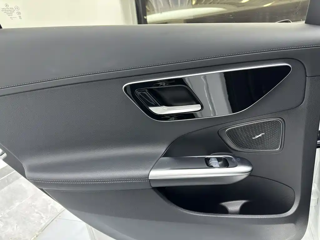 Mercedes-Benz C-Class 2022 — фото 23